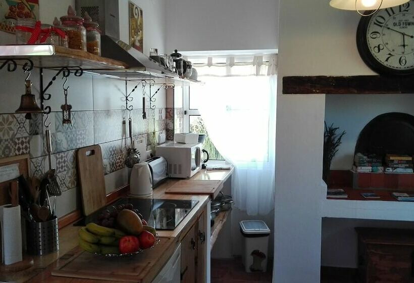 침실 3개 주택, Grannys Farm