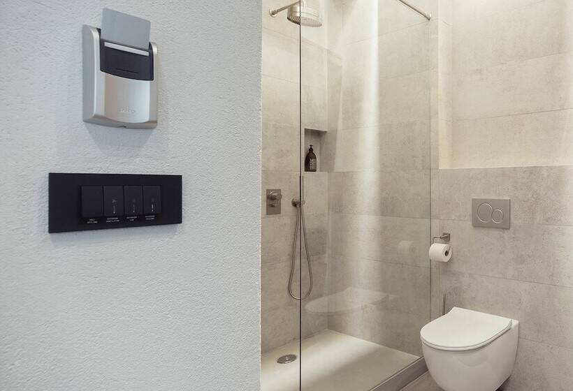 اتاق لوکس, Kollmann Rooms And Apartments