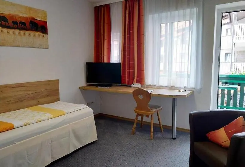 Habitación Estàndard Individual, Fortuna