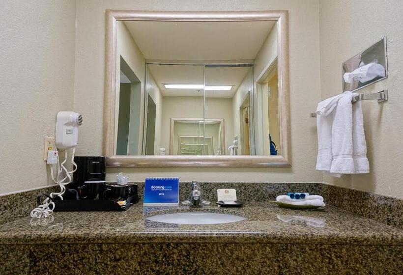 Family Suite, Best Western Plus Forest Park Inn