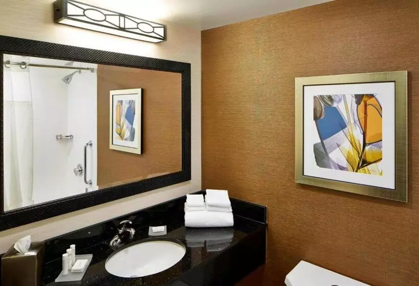 Standard-huone King-vuode, Fairfield Inn By Marriott Rochester East