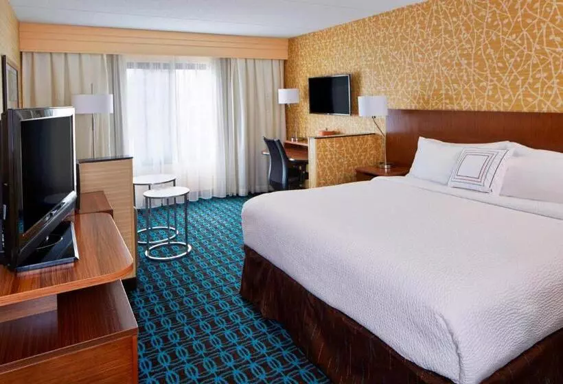 Standard-huone King-vuode, Fairfield Inn By Marriott Rochester East