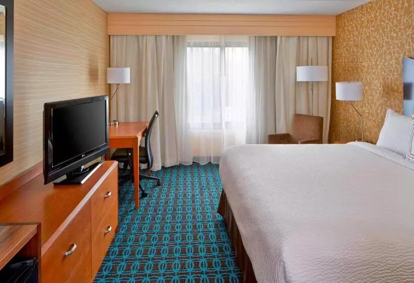 Standard-invahuone King-vuode, Fairfield Inn By Marriott Rochester East