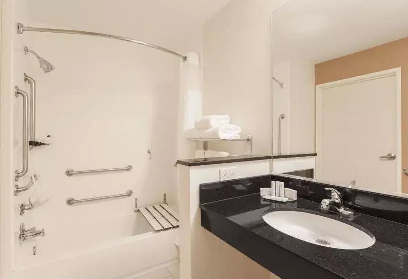 スタンダードルーム, Fairfield Inn & Suites Victoria