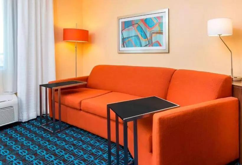 キングサイドベッドのスタンダードワンルーム, Fairfield Inn & Suites Victoria