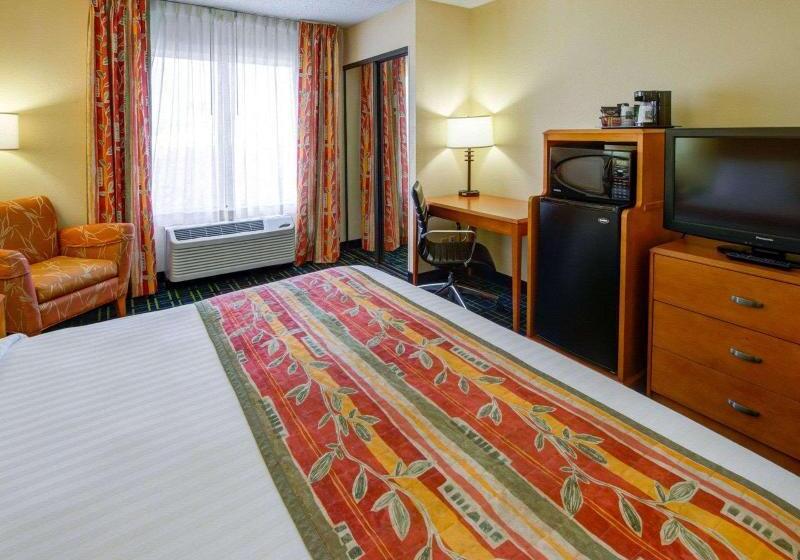 キングサイズベッドのスタンダードルーム, Quality Inn Placentia Anaheim Fullerton