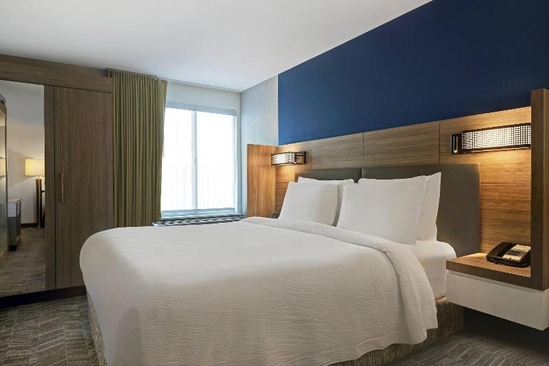 带大床的套房, Springhill Suites By Marriott Palm Desert