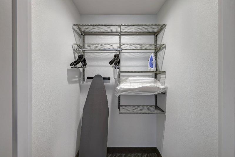 带皇后床的套间, Springhill Suites By Marriott Palm Desert