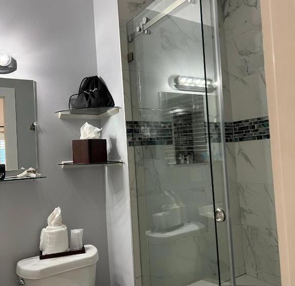 חדר סטנדרט, The Grand Guesthouse