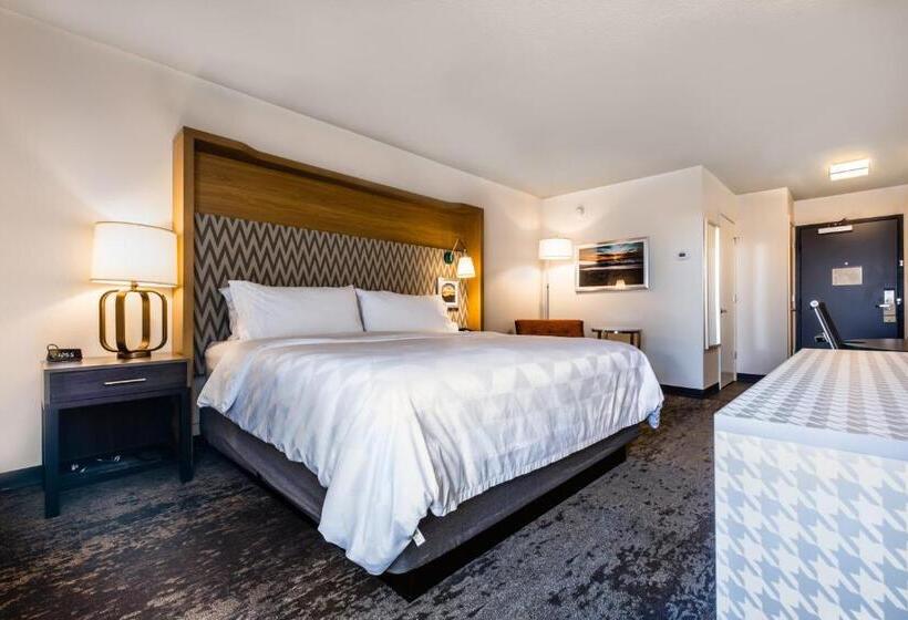 חדר סטנדרט עם מיטת קינג, Holiday Inn Grand Haven Spring Lake, An Ihg