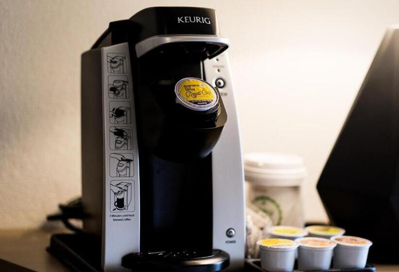 חדר דלוקס מותאם לאנשים עם מוגבלויות, Holiday Inn Grand Haven Spring Lake, An Ihg