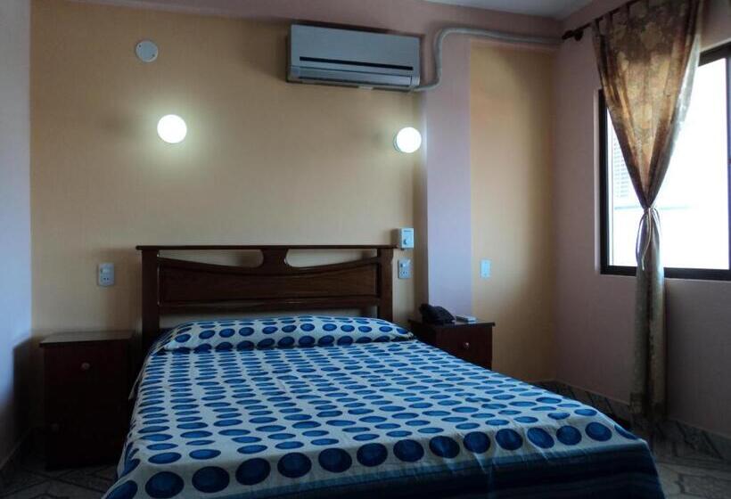 اتاق استاندارد یک نفره, Piesta