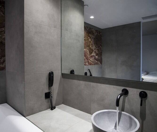 주니어 스위트, Art Suites Korai