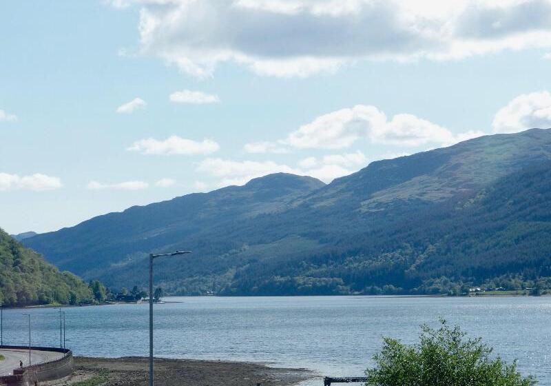 标准三人间, Art Suites Korai