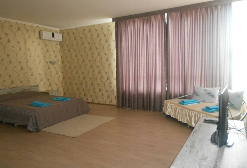 اتاق لوکس چهار تخته, Nika