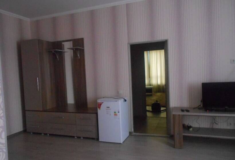 اتاق لوکس چهار تخته, Nika