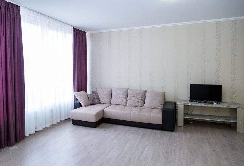 اتاق لوکس چهار تخته, Nika