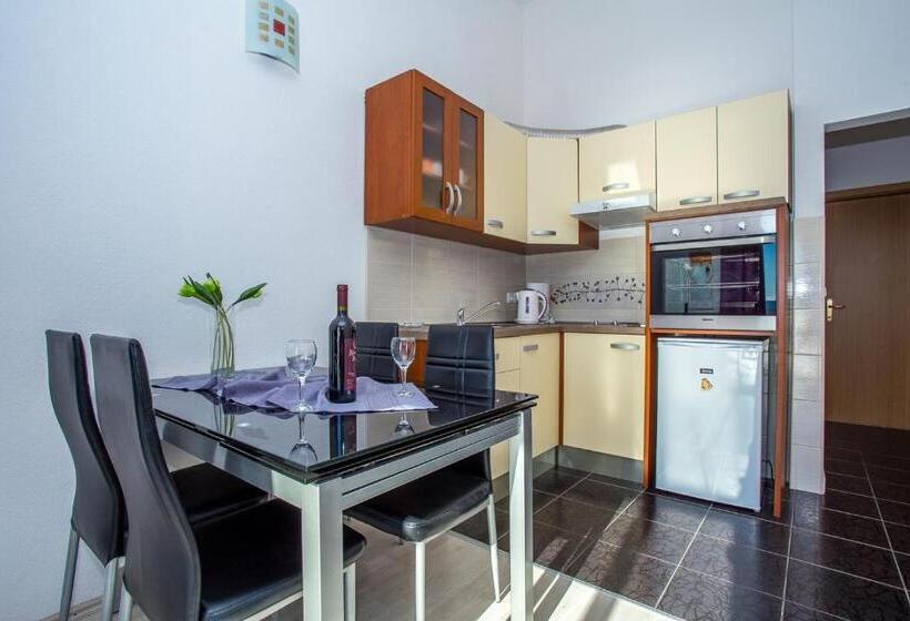 Apartament 1 Dormitori, Apartments Marija