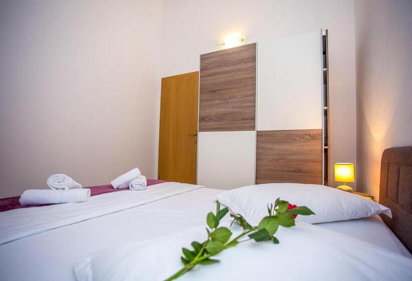 Apartament 1 Dormitori, Apartments Marija