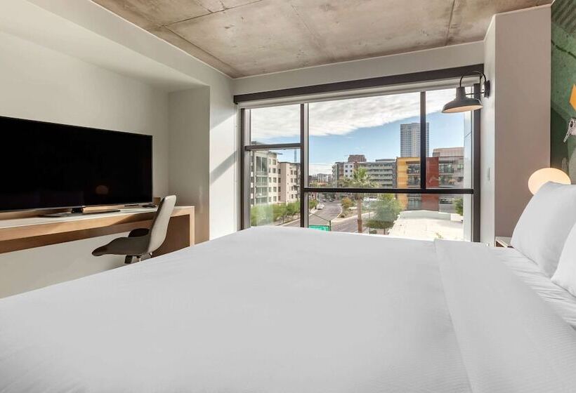 سوئیت برای معلولان, Cambria Downtown Phoenix Convention & Airport