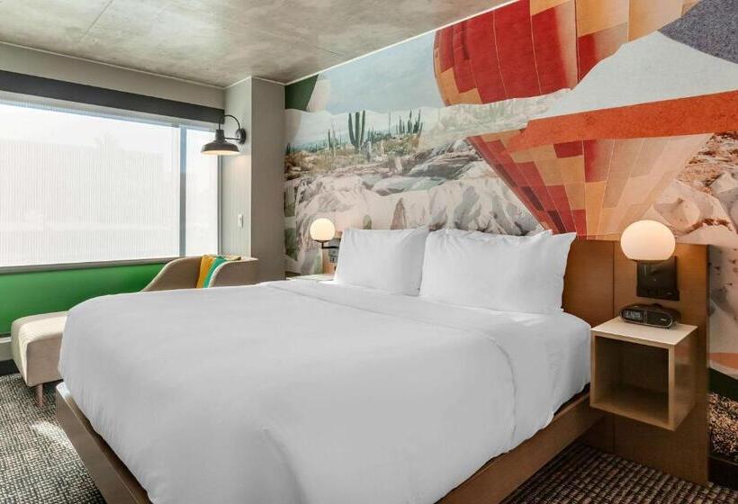 اتاق استاندارد با تخت بزرگ, Cambria Downtown Phoenix Convention & Airport