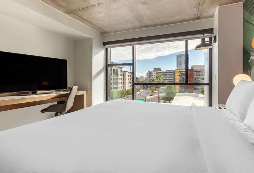 سوئیت برای معلولان, Cambria Downtown Phoenix Convention & Airport