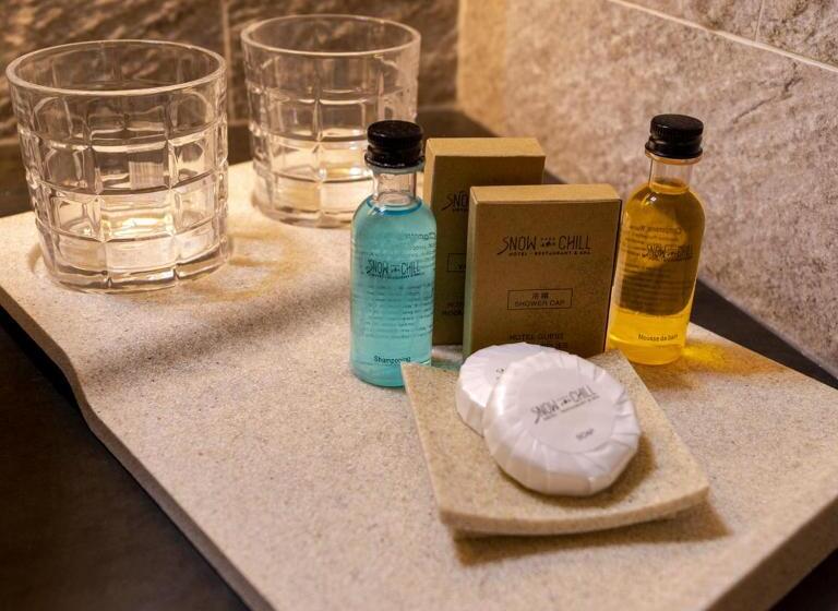 اتاق استاندارد چهار تخته, Snow Chill