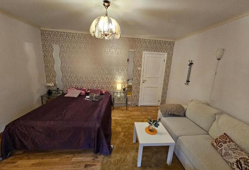 带共用浴室的标准房间, Guest House Karmøy