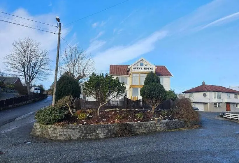 ファミリールーム, Guest House Karmøy