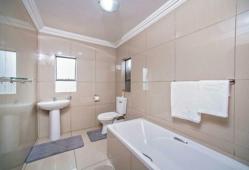 스탠다드 룸, Khayalami Hotel   Emalahleni