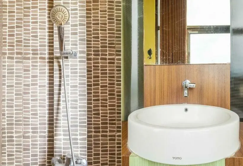 Deluxe-sviitti, Capital O 1973 Guest House Toserba Selamat Syariah Pelabuhan Ratu