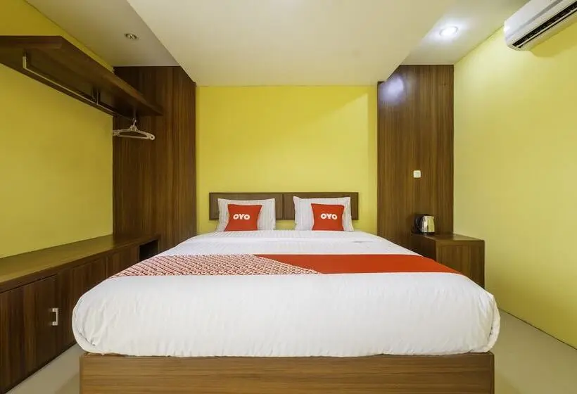 Deluxe-huone, Capital O 1973 Guest House Toserba Selamat Syariah Pelabuhan Ratu