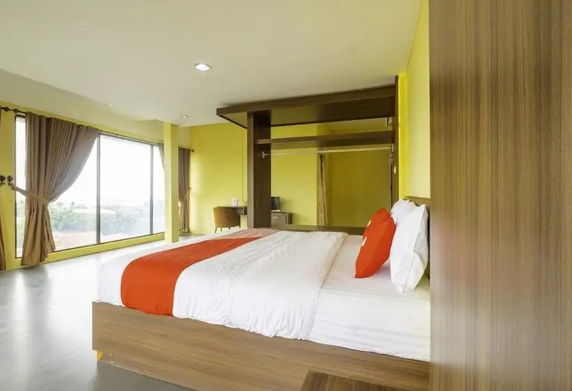 Deluxe-sviitti, Capital O 1973 Guest House Toserba Selamat Syariah Pelabuhan Ratu