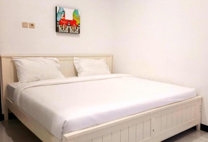 Номер Deluxe Кровать Кинг, Cozy Stay Kupang