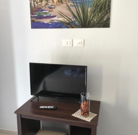 Camera Standard, I Borghi