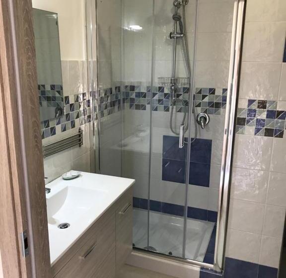 Camera Standard con Balcone, I Borghi