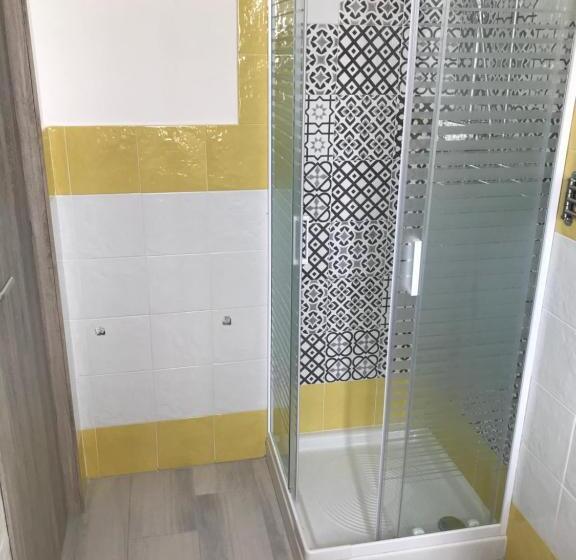 Camera Standard con Balcone, I Borghi