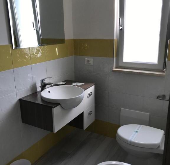 Camera Standard con Balcone, I Borghi