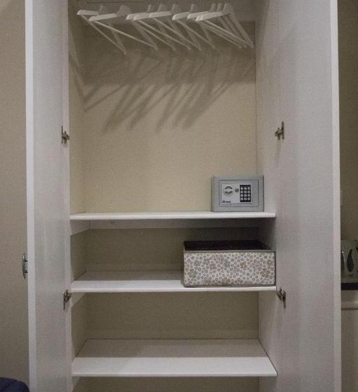 Quarto Estandar, Tre Fontane