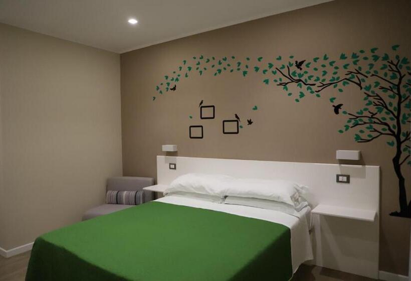 اتاق استاندارد با تراس, Tre Fontane