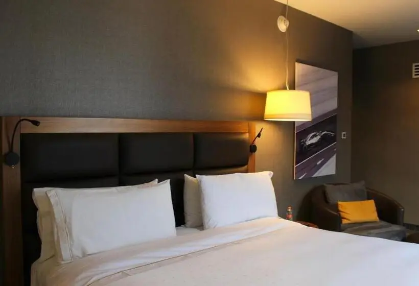 Executive Room King Size Bed