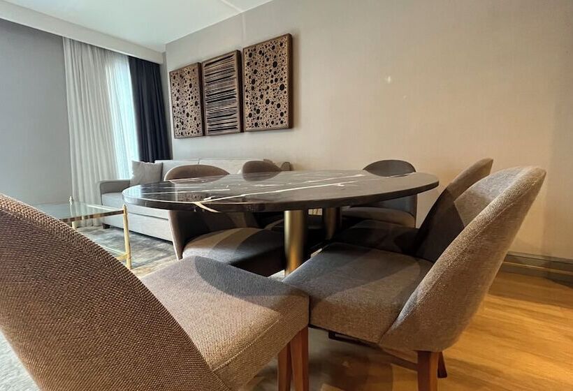 سوییت خانوادگی, Kings Cross Hotel Istanbul