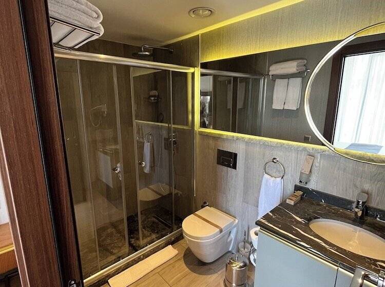 سوییت لوکس, Kings Cross Hotel Istanbul