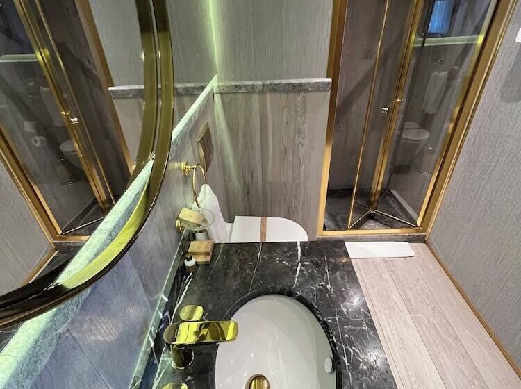 سوییت لوکس, Kings Cross Hotel Istanbul