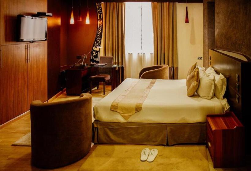 سوییت لوکس, Sg Premium Resort