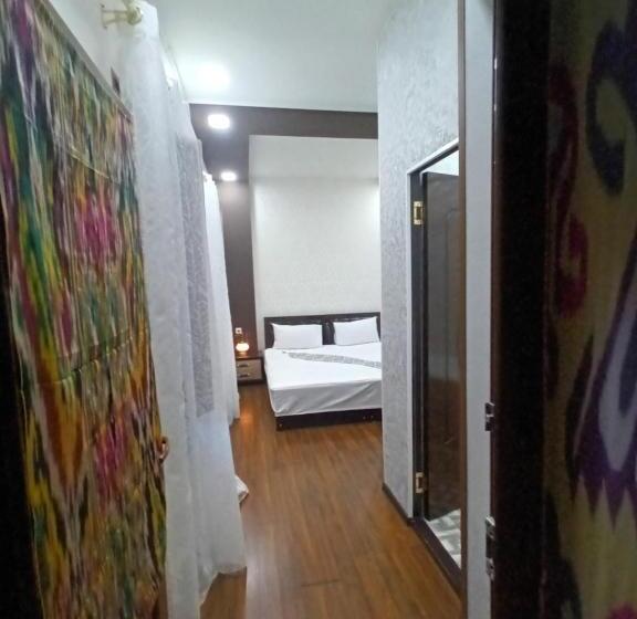 デラックスファミリールーム, Uzbegim Family Guest House