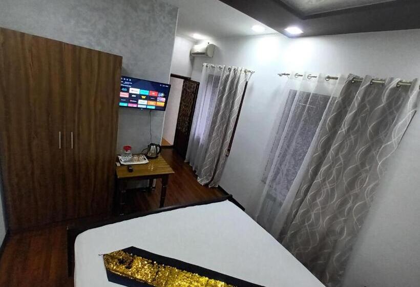 デラックスファミリールーム, Uzbegim Family Guest House