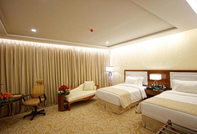 Deluxe Værelse, Royal Swiss Lahore