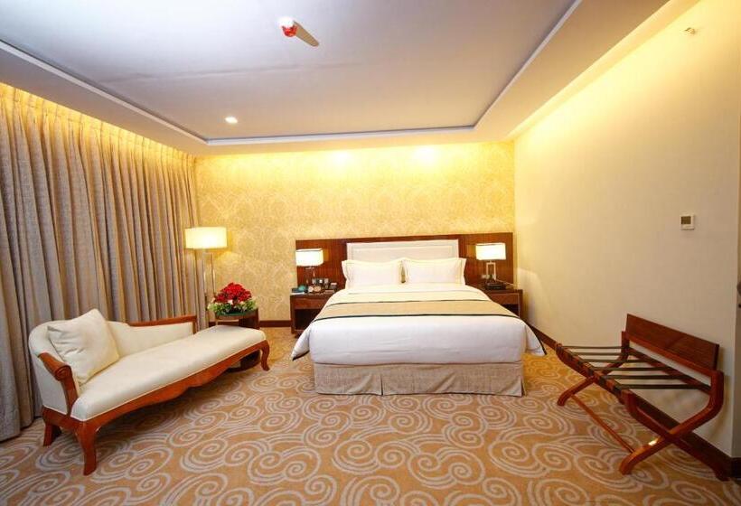 Deluxe Værelse, Royal Swiss Lahore