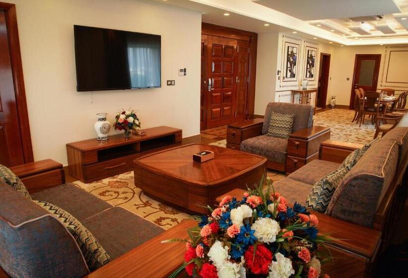 سوئیت پرزیدنت, Royal Swiss Lahore